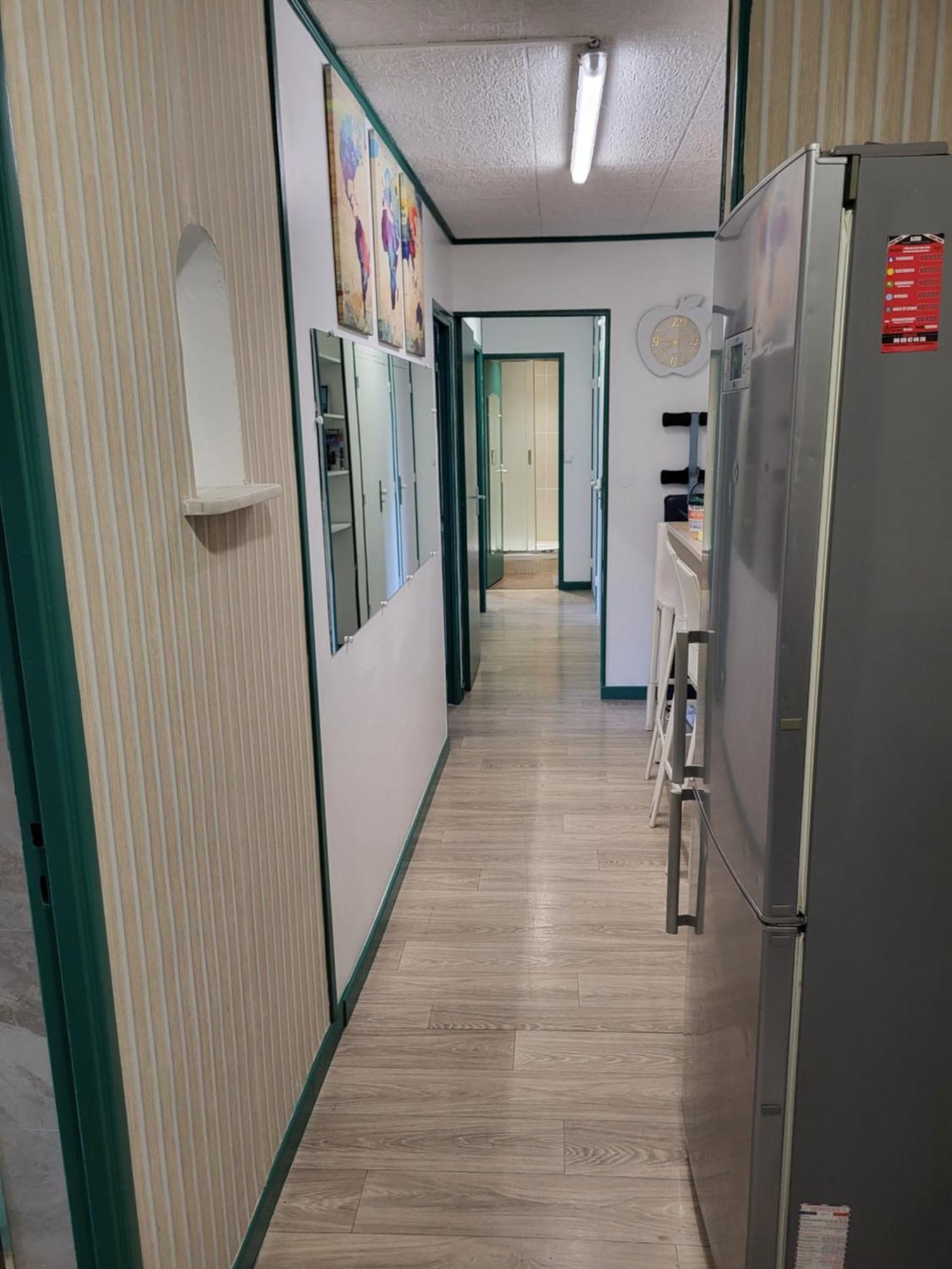 Private Room-3 In Hannana Apartment- 2 Min Walk To Tram 12 Min To Nice Train Station 15 Min To Massena Place نيس المظهر الخارجي الصورة