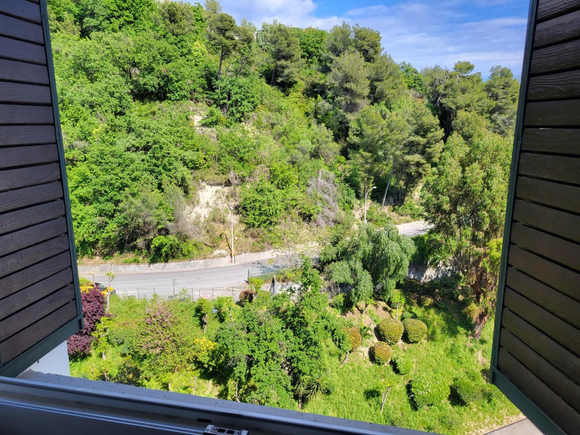 Private Room-3 In Hannana Apartment- 2 Min Walk To Tram 12 Min To Nice Train Station 15 Min To Massena Place نيس المظهر الخارجي الصورة